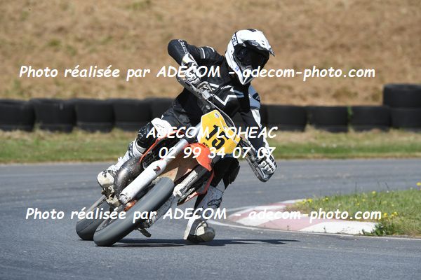 http://v2.adecom-photo.com/images//8.MOTO/2024/SUPERMOTARD_LOHEAC_2024/S3/ESCOULA_Leo/00A_5798.JPG