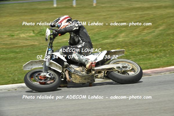 http://v2.adecom-photo.com/images//8.MOTO/2025/9_SUPERMOTARD_LOHEAC_2025/AMBIANCE_DIVERS/54A_3966.JPG