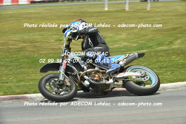 http://v2.adecom-photo.com/images//8.MOTO/2025/9_SUPERMOTARD_LOHEAC_2025/AMBIANCE_DIVERS/54A_3976.JPG
