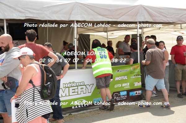 http://v2.adecom-photo.com/images//8.MOTO/2025/9_SUPERMOTARD_LOHEAC_2025/AMBIANCE_DIVERS/54B_0020.JPG