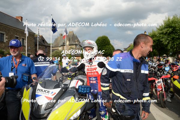 http://v2.adecom-photo.com/images//8.MOTO/2025/9_SUPERMOTARD_LOHEAC_2025/AMBIANCE_DIVERS/54B_9621.JPG