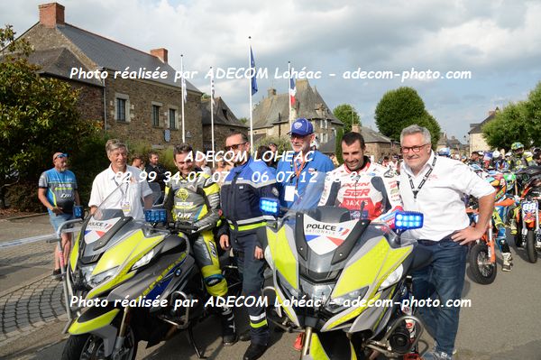 http://v2.adecom-photo.com/images//8.MOTO/2025/9_SUPERMOTARD_LOHEAC_2025/AMBIANCE_DIVERS/54B_9638.JPG