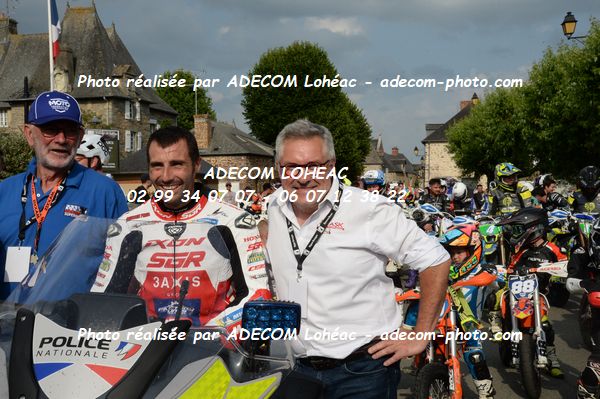 http://v2.adecom-photo.com/images//8.MOTO/2025/9_SUPERMOTARD_LOHEAC_2025/AMBIANCE_DIVERS/54B_9639.JPG