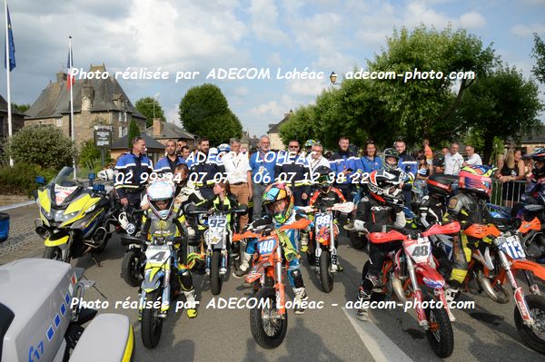 http://v2.adecom-photo.com/images//8.MOTO/2025/9_SUPERMOTARD_LOHEAC_2025/AMBIANCE_DIVERS/54B_9653.JPG
