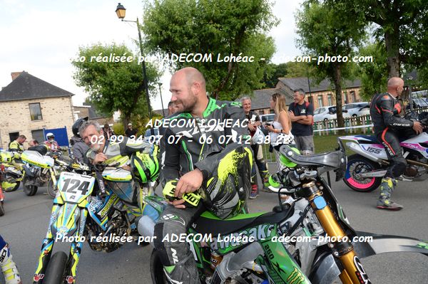 http://v2.adecom-photo.com/images//8.MOTO/2025/9_SUPERMOTARD_LOHEAC_2025/AMBIANCE_DIVERS/54B_9749.JPG