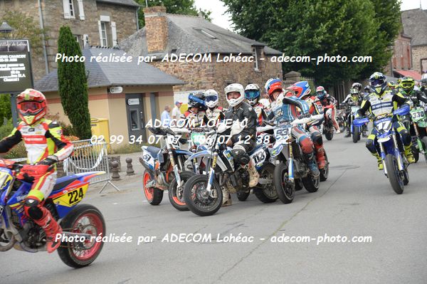 http://v2.adecom-photo.com/images//8.MOTO/2025/9_SUPERMOTARD_LOHEAC_2025/AMBIANCE_DIVERS/54B_9815.JPG