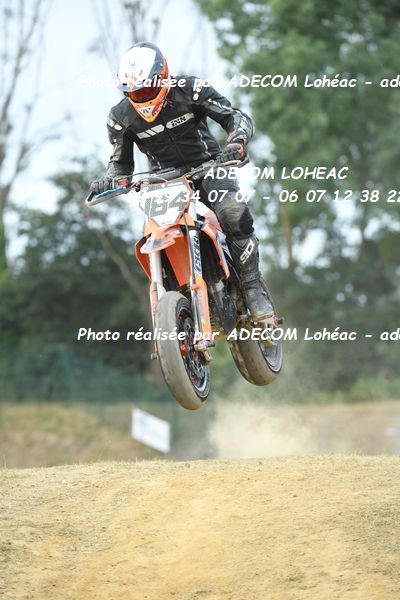 http://v2.adecom-photo.com/images//8.MOTO/2025/9_SUPERMOTARD_LOHEAC_2025/CHALLENGER/PAGET_Emilien/54A_1526.JPG