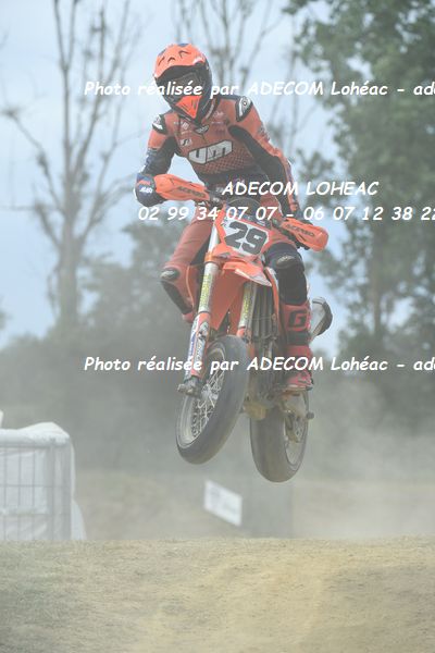 http://v2.adecom-photo.com/images//8.MOTO/2025/9_SUPERMOTARD_LOHEAC_2025/ELITE_S1/PAYET_Raphael/54A_2488.JPG