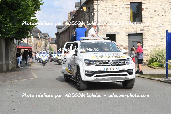 http://v2.adecom-photo.com/images//8.MOTO/2025/9_SUPERMOTARD_LOHEAC_2025/LA_PARADE/54A_0692.JPG