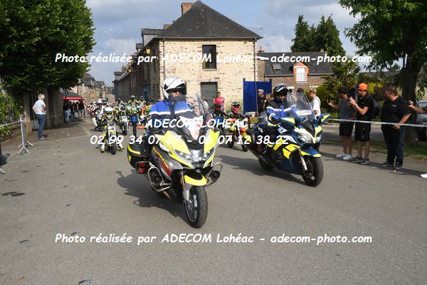 http://v2.adecom-photo.com/images//8.MOTO/2025/9_SUPERMOTARD_LOHEAC_2025/LA_PARADE/54A_0697.JPG