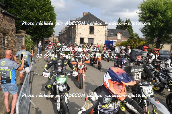 http://v2.adecom-photo.com/images//8.MOTO/2025/9_SUPERMOTARD_LOHEAC_2025/LA_PARADE/54A_0704.JPG