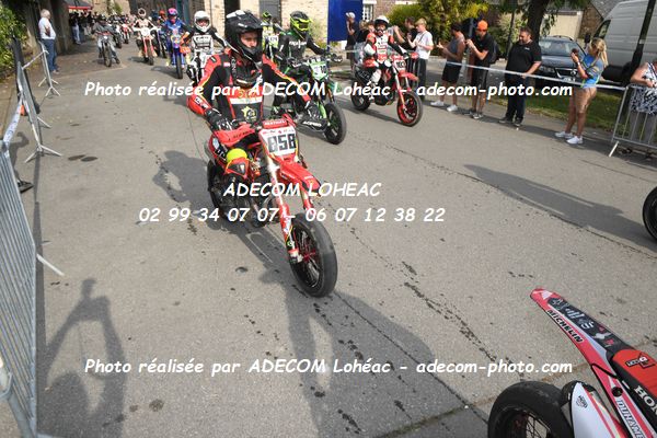 http://v2.adecom-photo.com/images//8.MOTO/2025/9_SUPERMOTARD_LOHEAC_2025/LA_PARADE/54A_0710.JPG