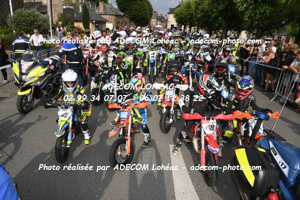 http://v2.adecom-photo.com/images//8.MOTO/2025/9_SUPERMOTARD_LOHEAC_2025/LA_PARADE/54A_0725.JPG