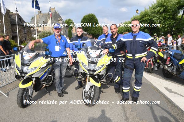 http://v2.adecom-photo.com/images//8.MOTO/2025/9_SUPERMOTARD_LOHEAC_2025/LA_PARADE/54A_0731.JPG