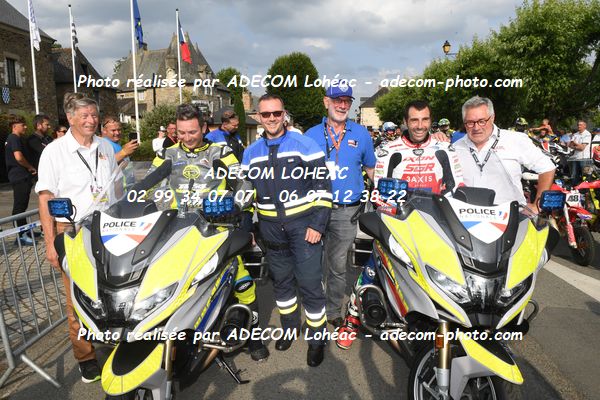 http://v2.adecom-photo.com/images//8.MOTO/2025/9_SUPERMOTARD_LOHEAC_2025/LA_PARADE/54A_0739.JPG
