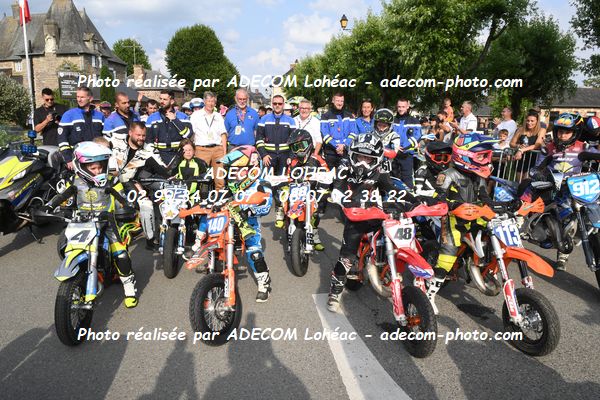http://v2.adecom-photo.com/images//8.MOTO/2025/9_SUPERMOTARD_LOHEAC_2025/LA_PARADE/54A_0761.JPG