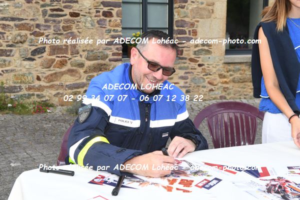 http://v2.adecom-photo.com/images//8.MOTO/2025/9_SUPERMOTARD_LOHEAC_2025/LA_PARADE/54A_0779.JPG