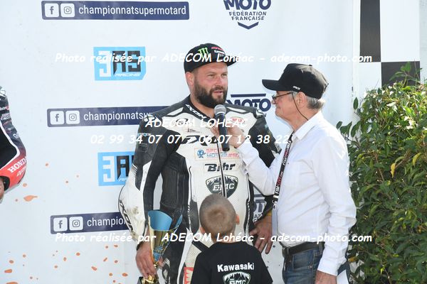 http://v2.adecom-photo.com/images//8.MOTO/2025/9_SUPERMOTARD_LOHEAC_2025/PODIUMS/54A_6544.JPG