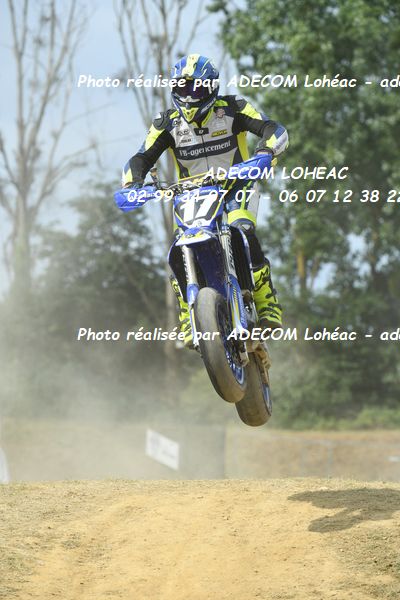 http://v2.adecom-photo.com/images//8.MOTO/2025/9_SUPERMOTARD_LOHEAC_2025/VETERAN_FEMIINE/BOSCH_Cyrille/54A_2055.JPG