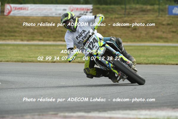 http://v2.adecom-photo.com/images//8.MOTO/2025/9_SUPERMOTARD_LOHEAC_2025/VETERAN_FEMIINE/GIRAUD_ROCHON/54A_4616.JPG