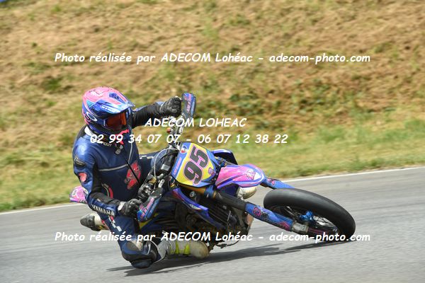 http://v2.adecom-photo.com/images//8.MOTO/2025/9_SUPERMOTARD_LOHEAC_2025/VETERAN_FEMIINE/SALVATORE_Alex/54A_3149.JPG